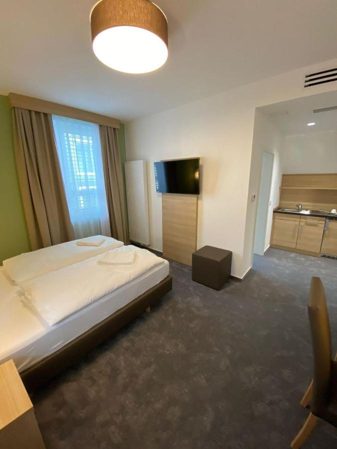 Hotel-An-Den-Planken MHG Exteriör bild